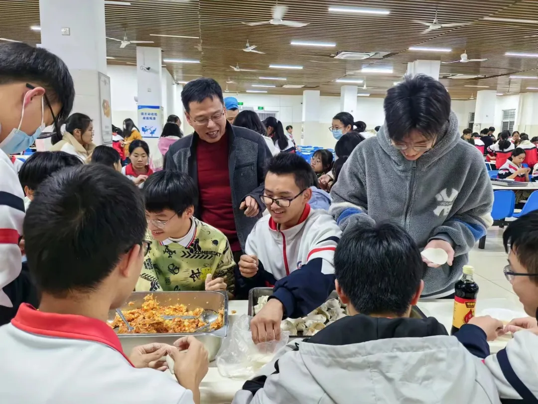 暖胃更暖心，浓浓冬至情 | 包饺子，搓汤圆咯～